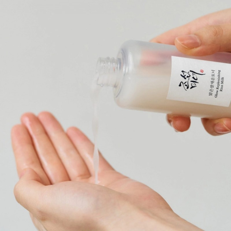 Διφασικό Ενυδατικό Τόνερ Glow Replenishing Rice Milk 150ml Διφασικό Ενυδατικό Τόνερ Glow Replenishing Rice Milk 150ml