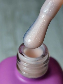 Rubber Base 06 Shimmer Light Pink Beauty VI 15ml